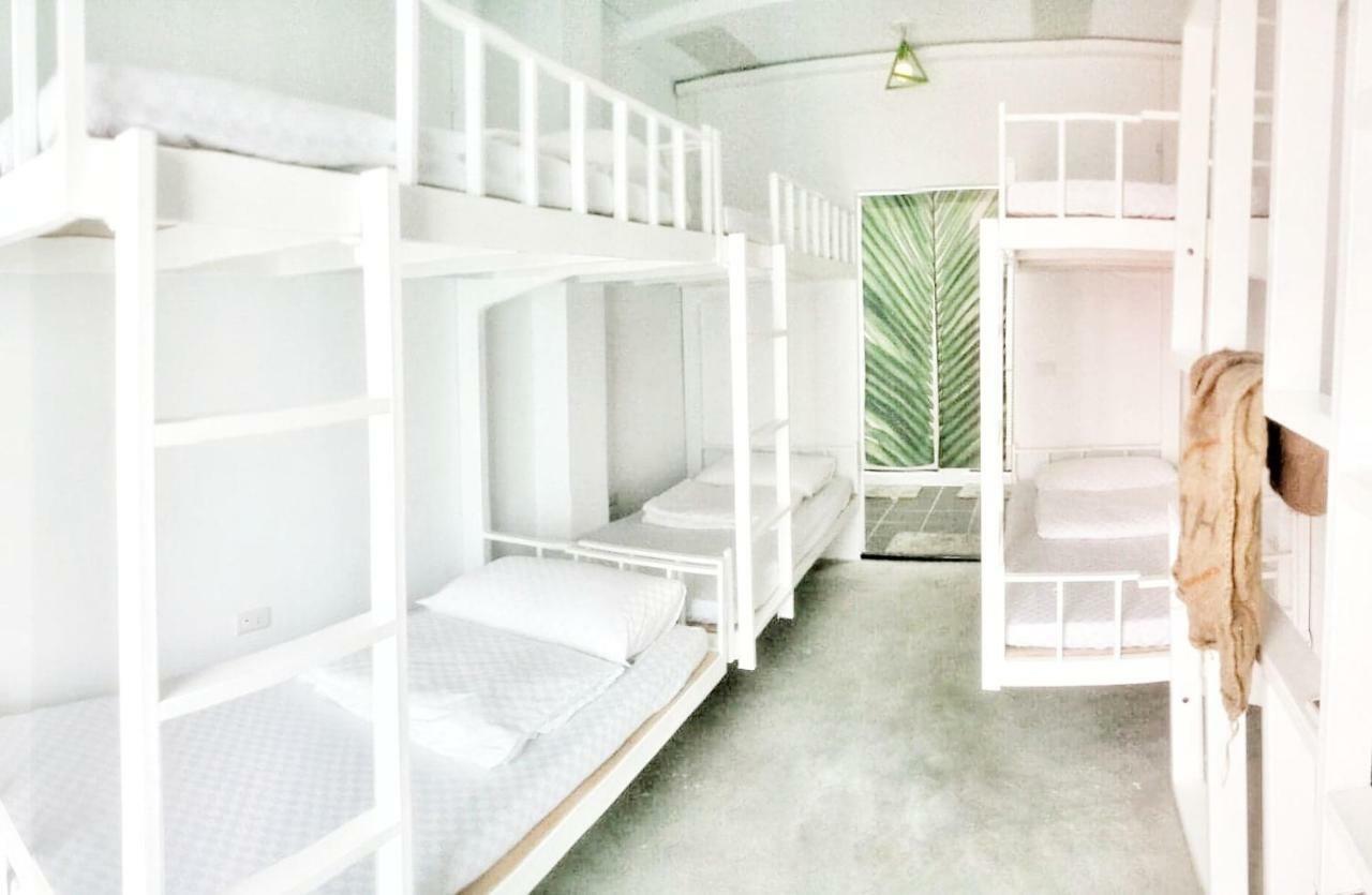 Cong Sen Backpackers Hostel T'ai-tung Kültér fotó